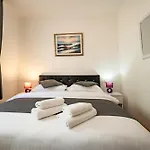 아파트 Luxor *