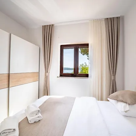 Luxor Apartman Trogir