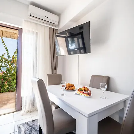 Luxor Trogir