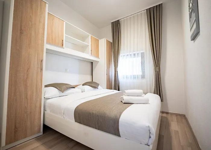 Luxor * Trogir