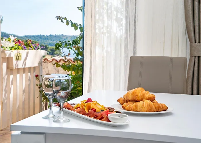 Apartman Luxor *