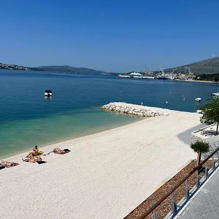 Luxor * Τρογκίρ