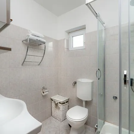 Διαμέρισμα Luxor Τρογκίρ