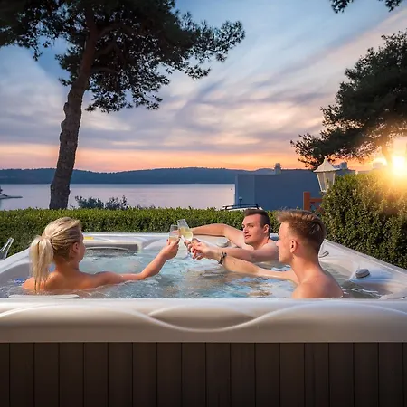 Luxor * Τρογκίρ