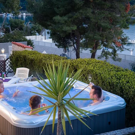 Luxor Τρογκίρ